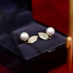 Beautiful Korean Leaf Pearl Earings - Image 3
