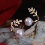 Elegant Leaf Pearl Korean Earrings - Image 3