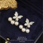 Butterfly Pearl Korean Earrings For Girls - golden/Silver - Image 2